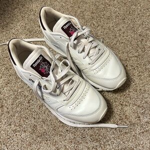 Reebok Women's Classic Leather Sneaker, Alabaster/Maroon/Chalk, 6.5